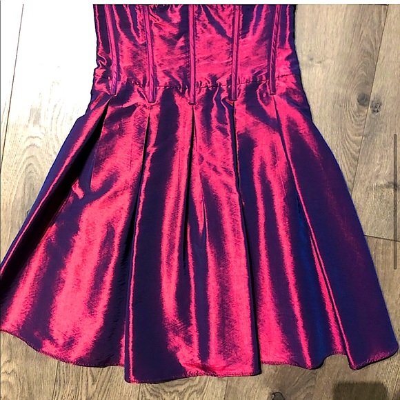 Lyndia Red Iridescent Valentine Minidress | 4 - Picture 5 of 9